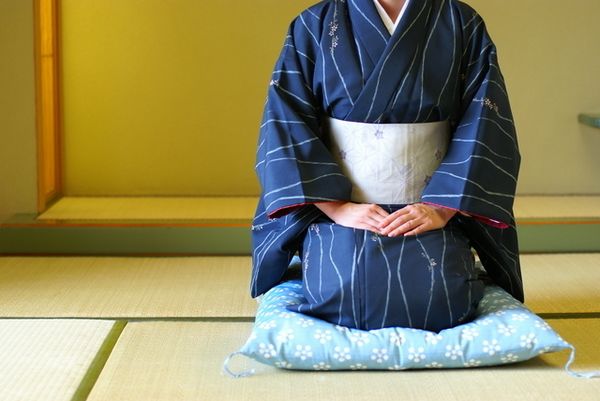 Seiza là gì? 8 lý do để người Nhật luyện tập Seiza!